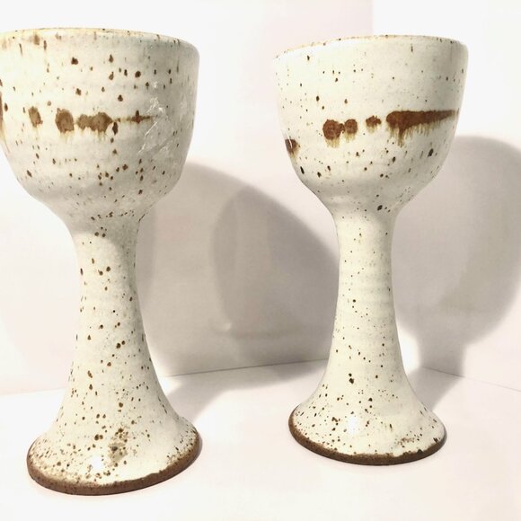 2 Speckled Pottery Glaze Goblets. - Picture 2 of 5